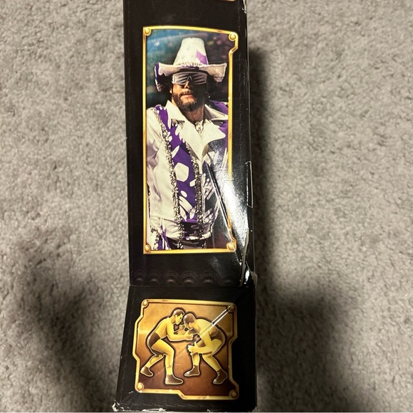 WWE DEFINING MOMENTS MACHO MAN RANDY SAVAGE NEW IN BOX, WRESTLEMANIA 7 FIGURE - Picture 9 of 11